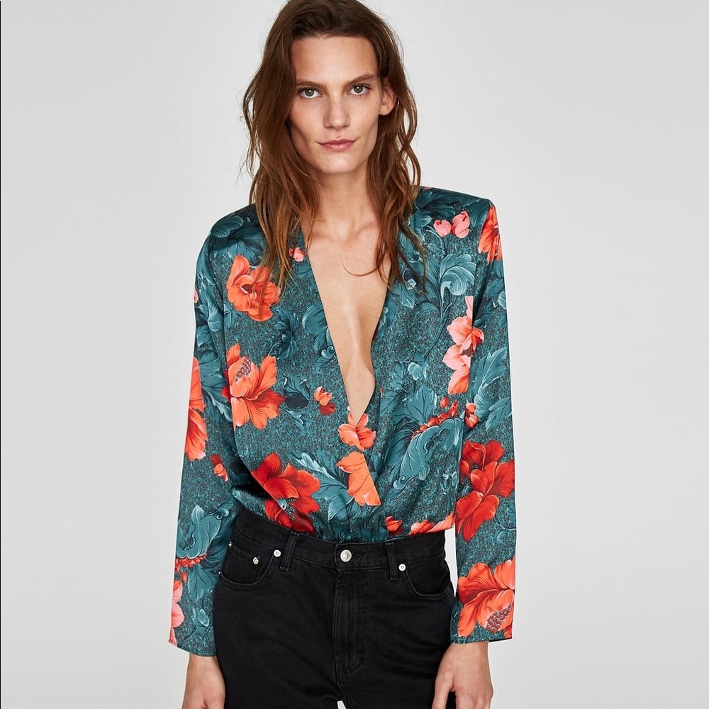 ZARA Floral Print Satin Bodysuit 🌸
